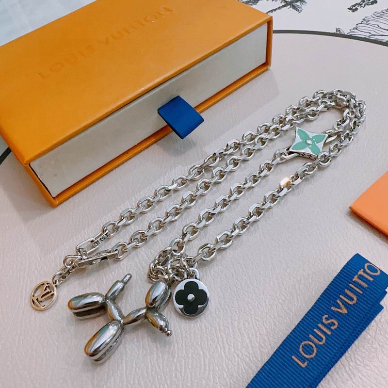 LV Necklace 11yxx02